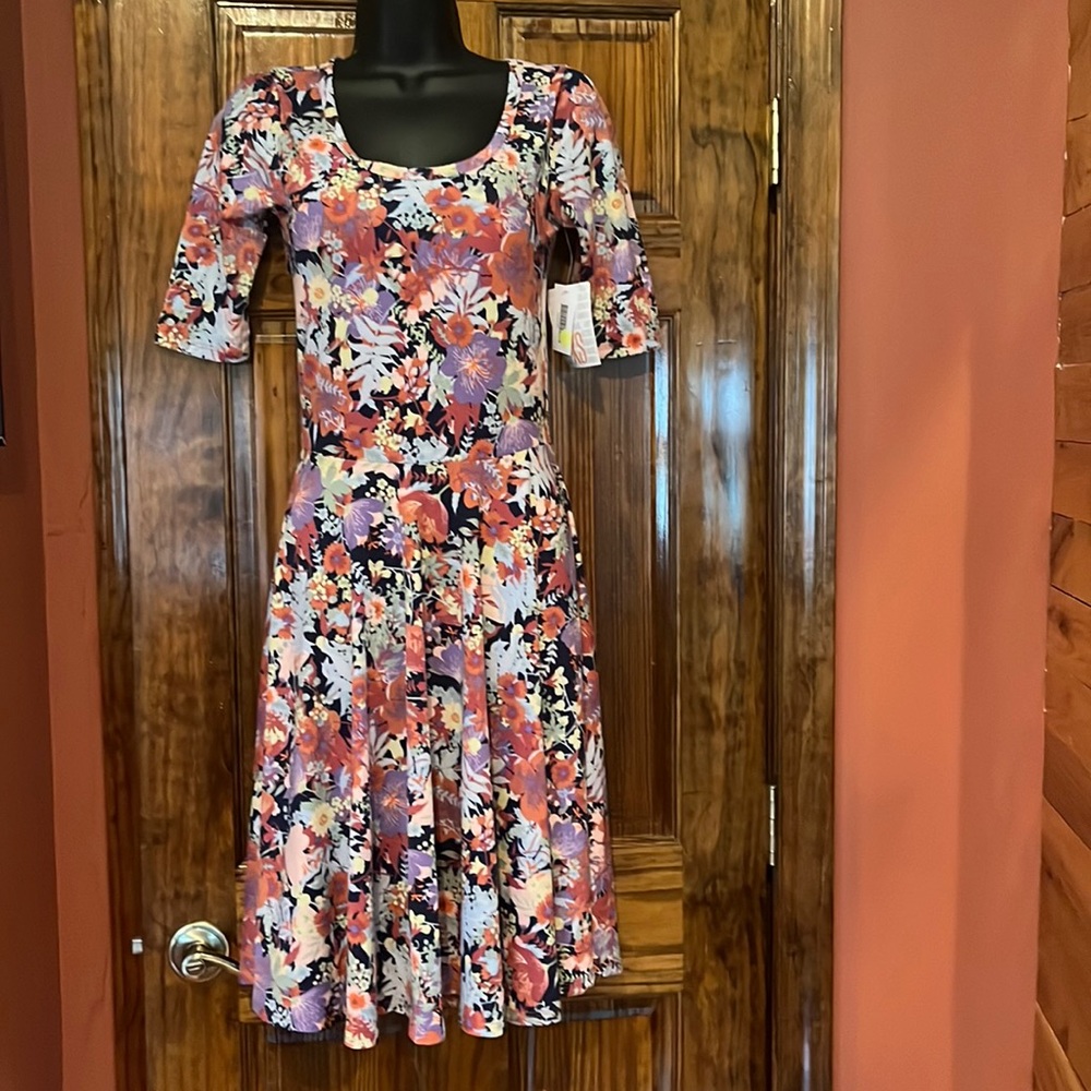 NWT LuLaRoe Short Sleeve Floral Dress